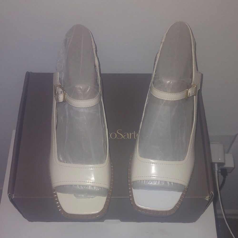 Franco Sarto Women's Cream Mary Jane Heels